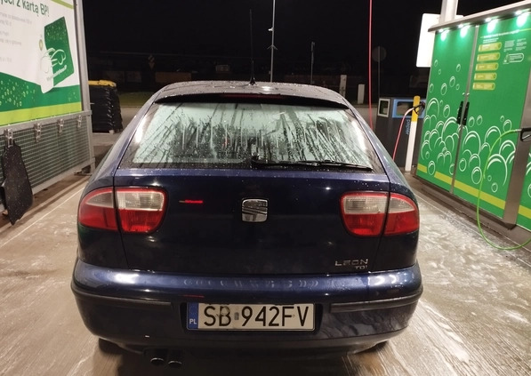 Seat Leon cena 5299 przebieg: 320000, rok produkcji 2000 z Biała małe 56